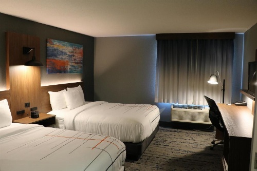 La Quinta Inn & Suites by Wyndham Chicago Gurnee image 21