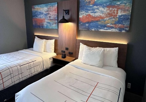 La Quinta Inn & Suites by Wyndham Chicago Gurnee image 33